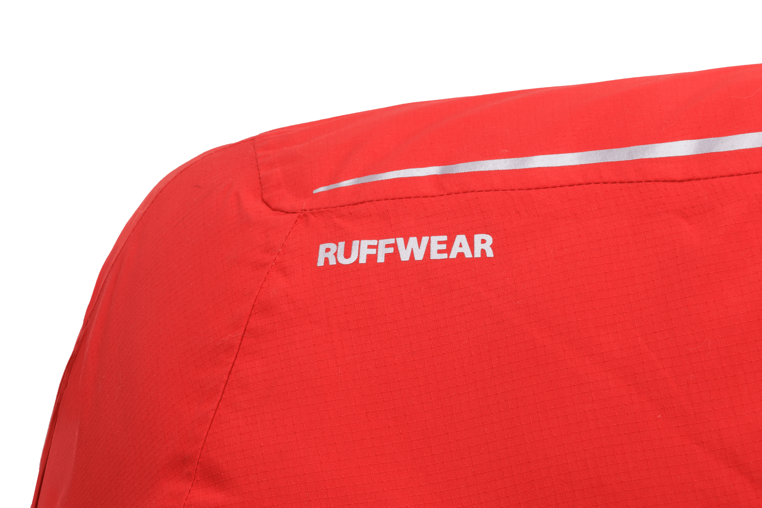 05752_Powder-Hound-Waterproof-Insulated-Vest_Red-Currant_CU-Detail_RW-015.png