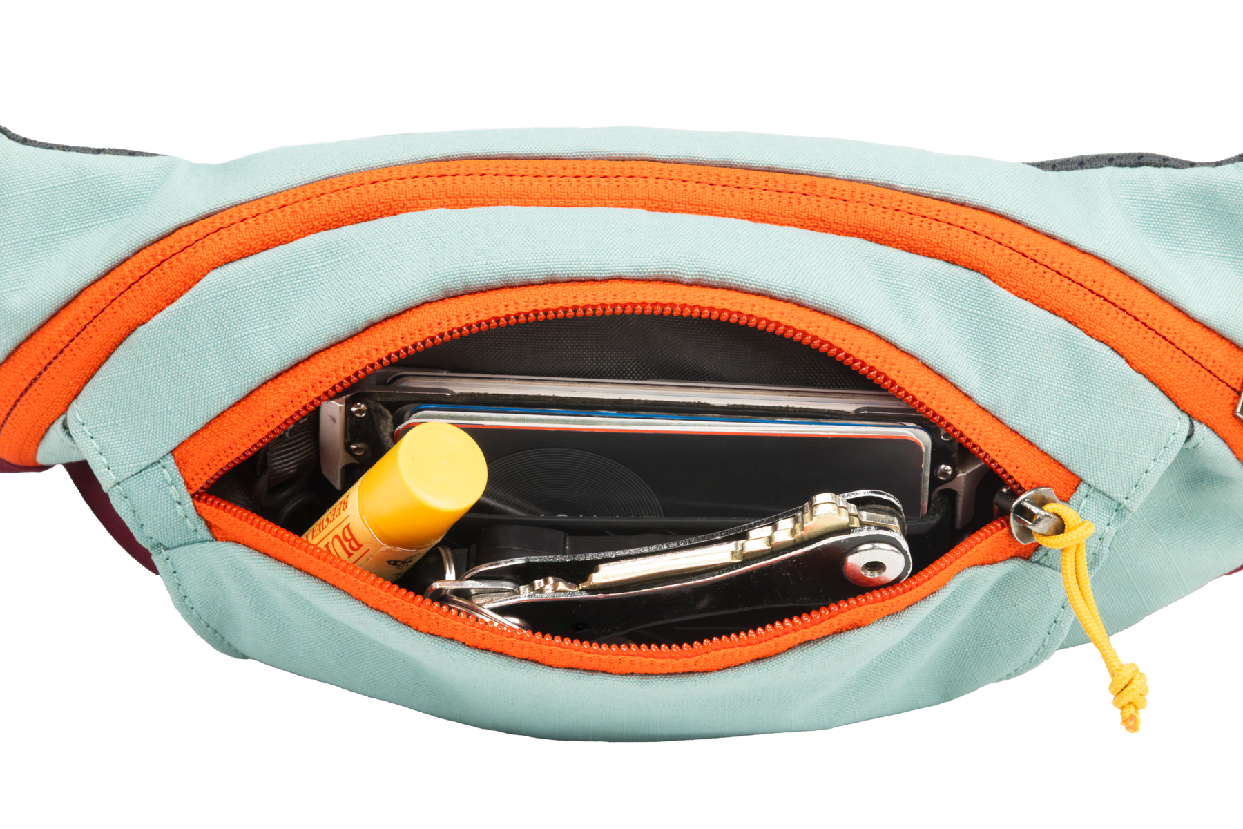 CompressedPNG-3591_Home-Trail-Hip-Pack_River-Rock-Green_Small-Zipper_STUDIO.png